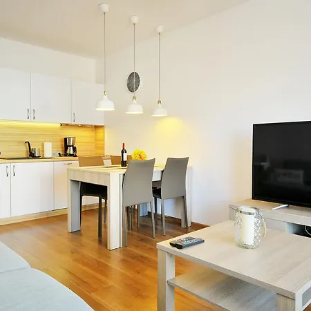 Apartamentyprzymorzu Solna 201 - W Centrum Blisko Morza Lejlighed *