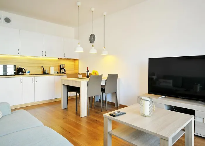 Apartamentyprzymorzu Solna 201 - W Centrum Blisko Morza Apartment *